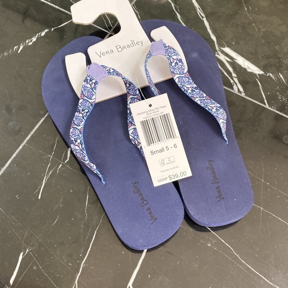 Vera Bradley flip-flops - Picture 3 of 3